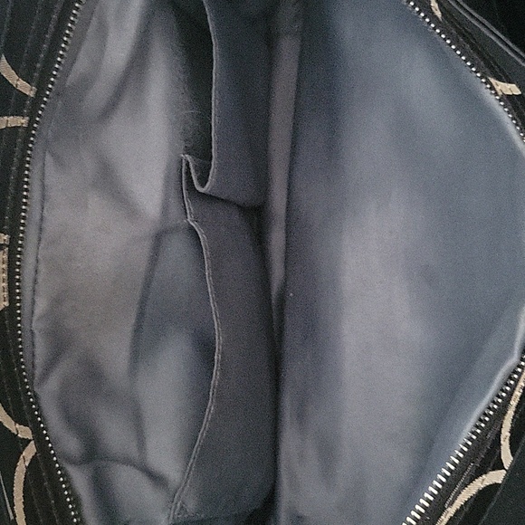 Coach purse - Picture 4 of 9